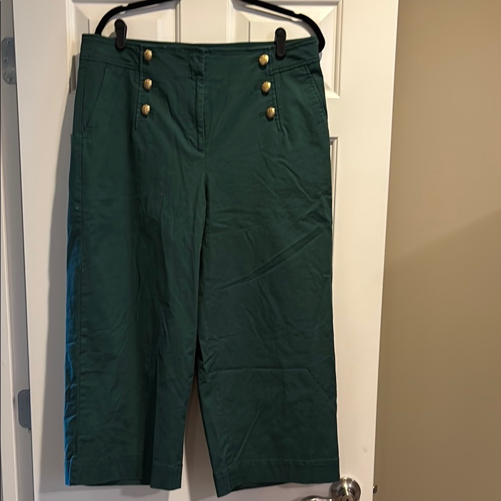 Chic Green Trousers with Gold Buttons